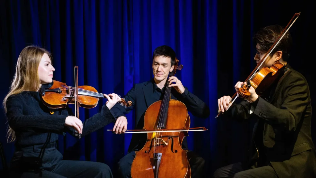 Odd Stråktrio